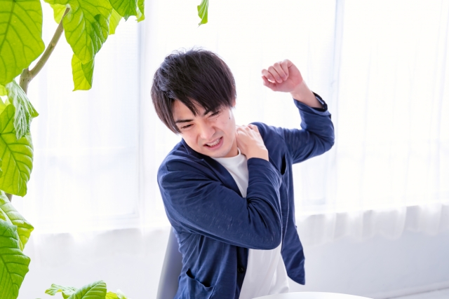 肩の痛み